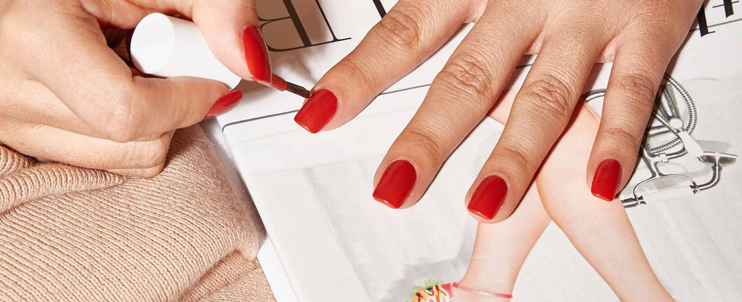 NAIL POLISH