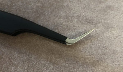 Graft-A-lash Tweezer 'L' Black Coated  Stainless Steel